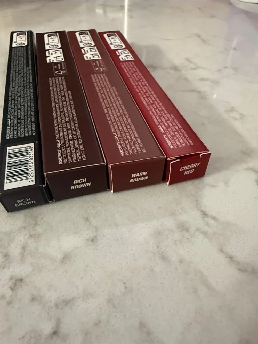 Huda liquid mousse 2 Huda lip contour 1 Huda lip contour stain 1